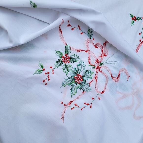 Christmas Hand Stitched Cotton Linen Rectangle Table Cloth Holly Ribbon 69x78" - Picture 9 of 9